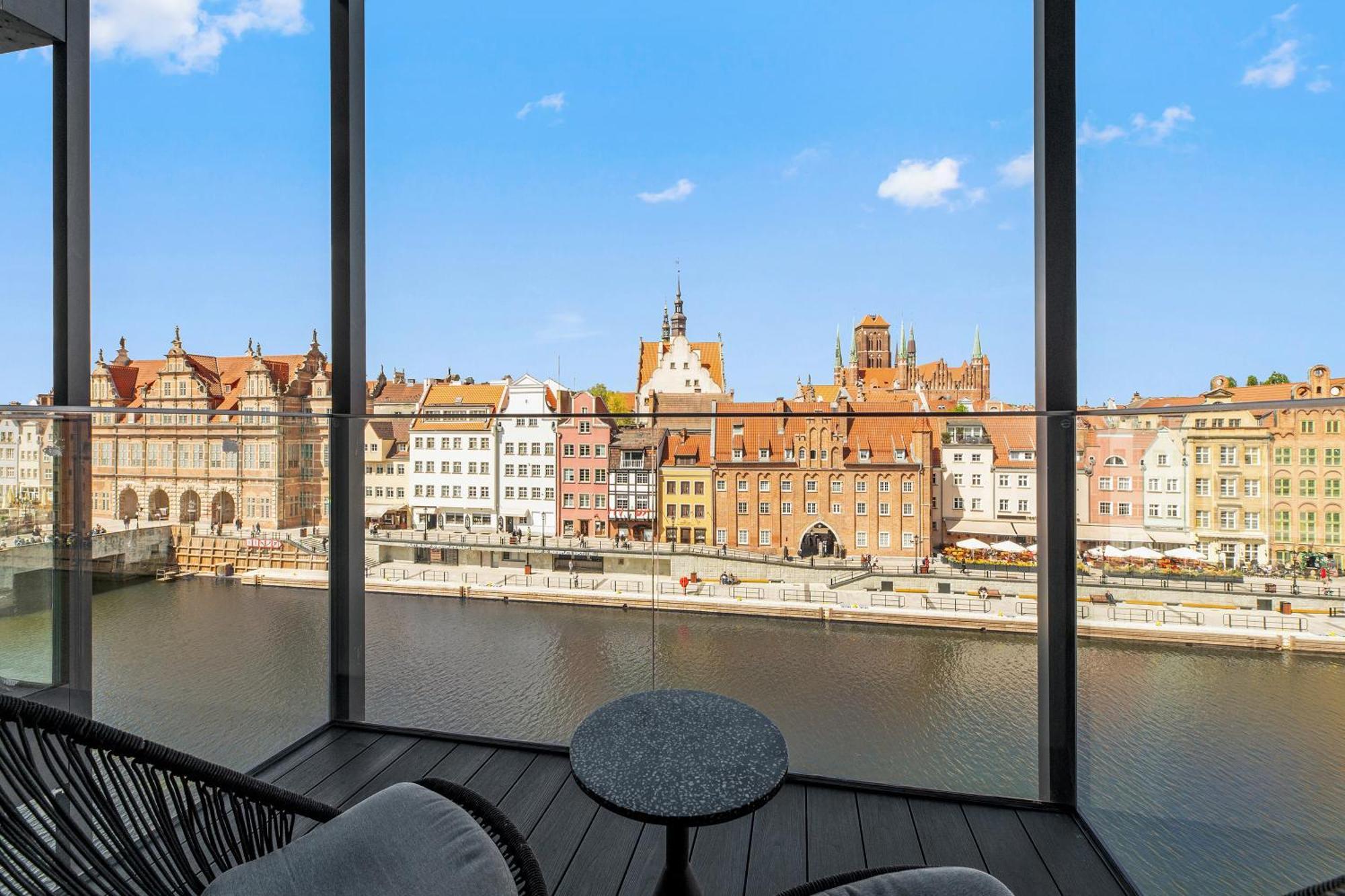 Deo Plaza Riverside & Radisson By Downtown * Gdansk